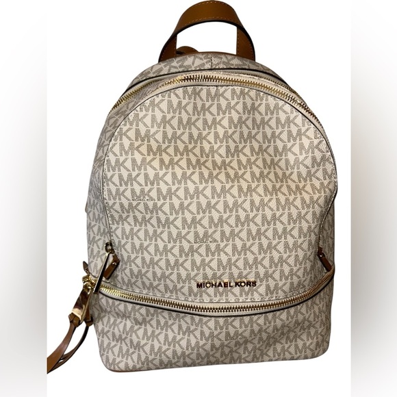Michael Kors Handbags - NWOT Michael Kors Rhea logo signature backpack